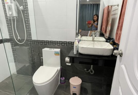 bathroom Pool Villa for sale Ao Nang